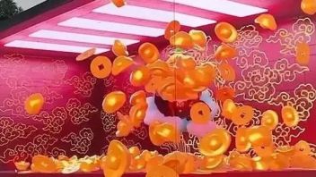 《招财进宝裸眼<b>3D互动</b>程序》-2021重庆灯光艺术季优秀创意奖获奖作品赏析