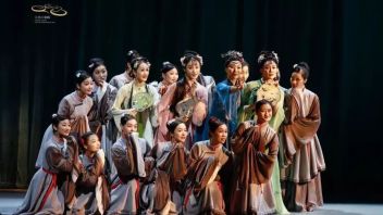 舞剧《红楼梦》：一场欢喜盛大的幻境、一场结局苍凉的梦魇
