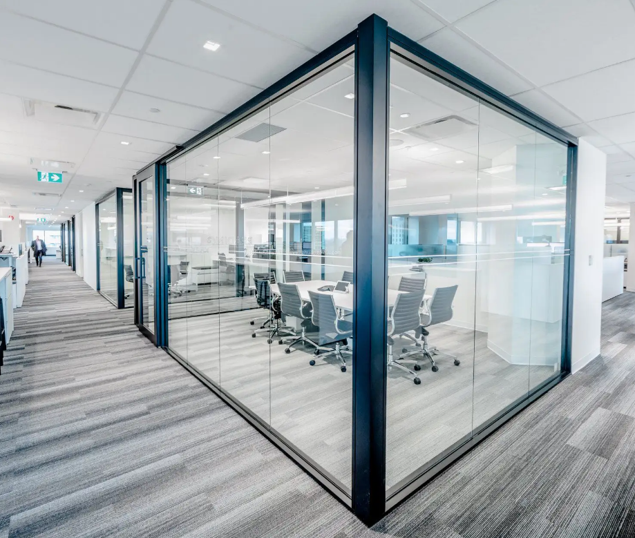 如何打破玻璃房的魔咒