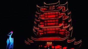 武汉奇幻之旅《夜上黄鹤楼》：现代光影技术与传统建筑融合，行浸式<b>光影夜游</b>打卡全解锁