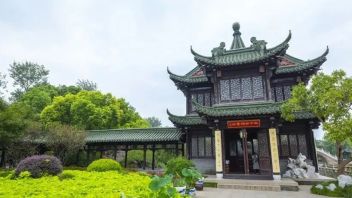 飞檐凌空，凝固屋顶上醉美的一隅