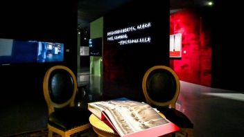 凤凰艺术 | 在不可⻅与可⻅真实间的影像诗学，国美摄影与影像发展史回溯