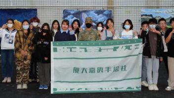 <b>设计与创意</b>学院与三一六五九部队开展彩绘墙助力活动
