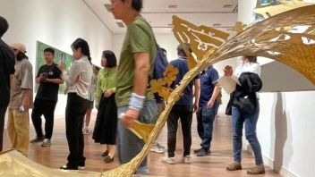 展览现场 | 陈胄个展“别走太快”在成都蓝顶<b>美术馆开幕</b>