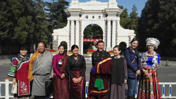 清华大学美术学院以“非遗”助力乡村振兴，引发<b>人民日报</b>关注
