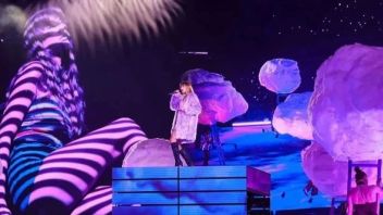 时隔五年 霉霉带你穿越音乐时代之旅