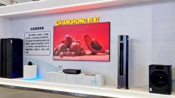 全球首款120英寸柔性全色<b>激光电视</b>问世：“出品方”又是这家中国彩电巨头