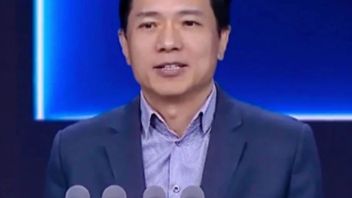 李彦宏：AI不会跟我们抢饭碗，而是帮我们更好地端饭碗