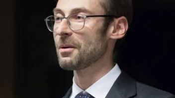 「几何深度学习」从古希腊到AlphaFold，「<b>图神经网络</b>」起源于物理与化学