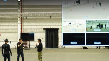 如何让电影创作者、投资方和观众都满意？