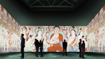 多媒体特窟特展《敦煌奇境》声像揭秘 | <b>莫高窟</b>220窟为何传奇？